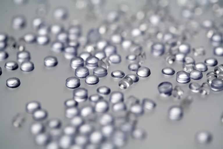 Polycarbonate vs Glass Pros and Cons Mavis Italy